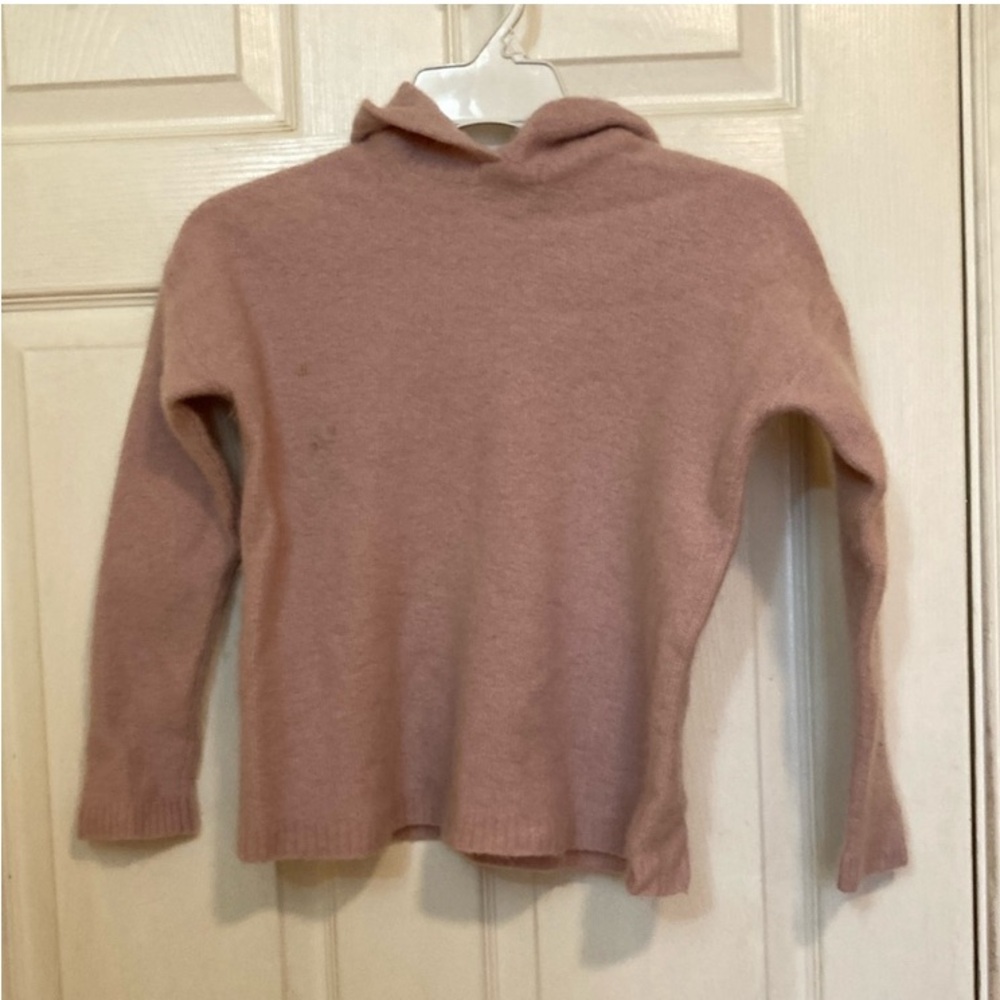 Women's Pink Sweater